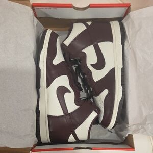 Nike Dunk High "Burgundy Crush" Sneakers